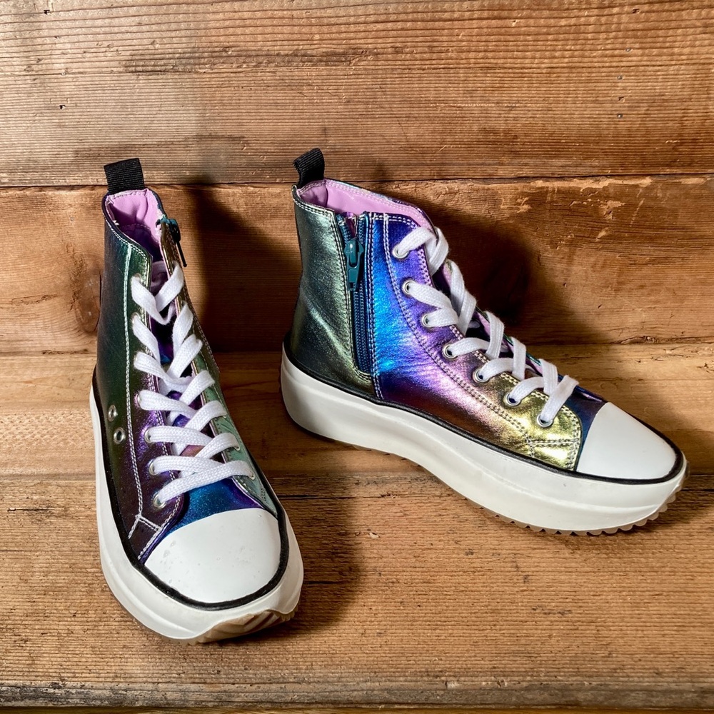 Steve Madden Girl’s Winston Sneakers - Size 3 - NEW